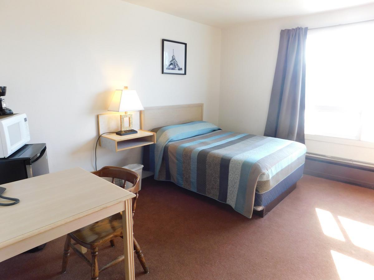 Timberland Motel 2*